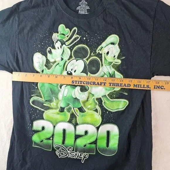 adult Disney Shirt Medium Glow in the Dark 2020 Mickey Mouse Goofy - Picture 2 of 8